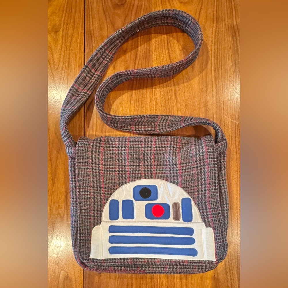 R2D2 black & red plaid crossbody bag